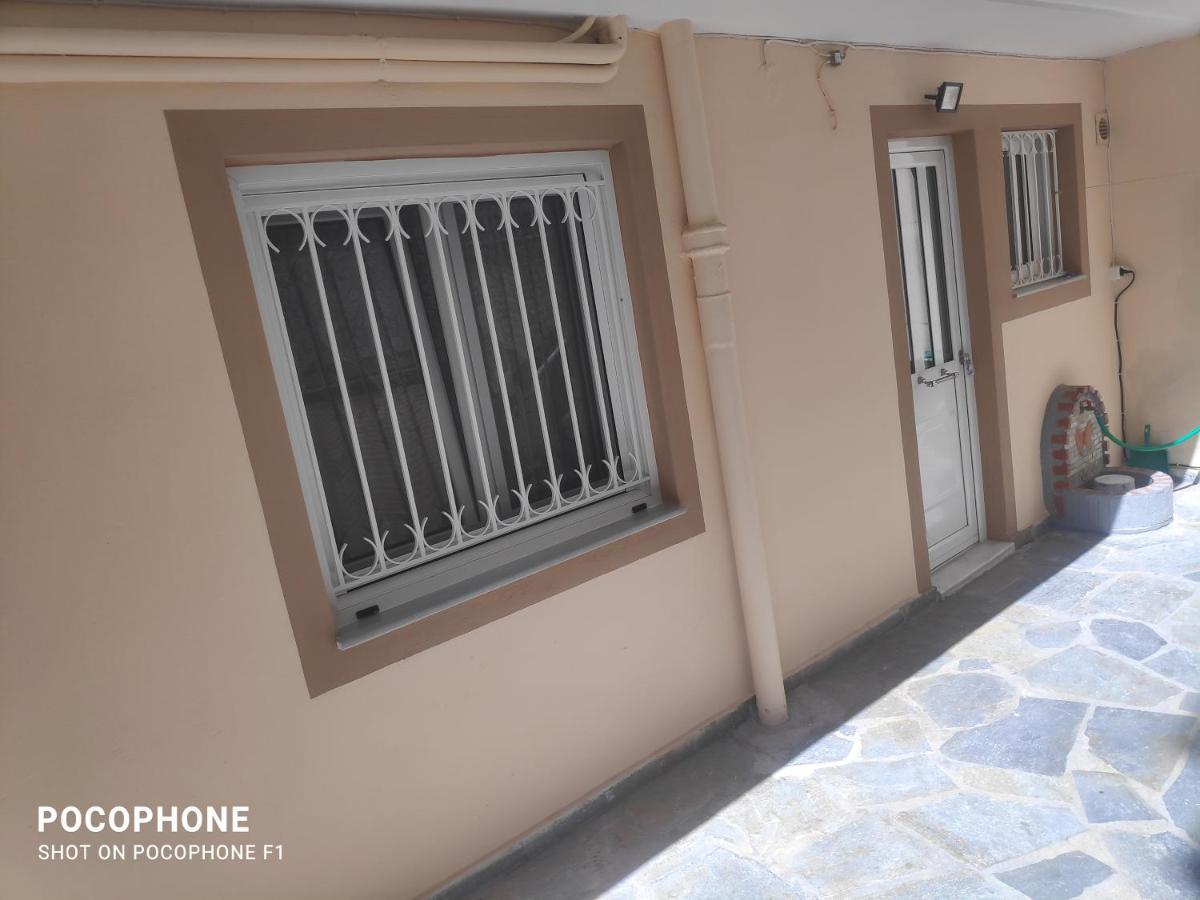 Κεντρικό, Άνετο Και Ζεστό Διαμέρισμα Kamena Vourla Exterior photo